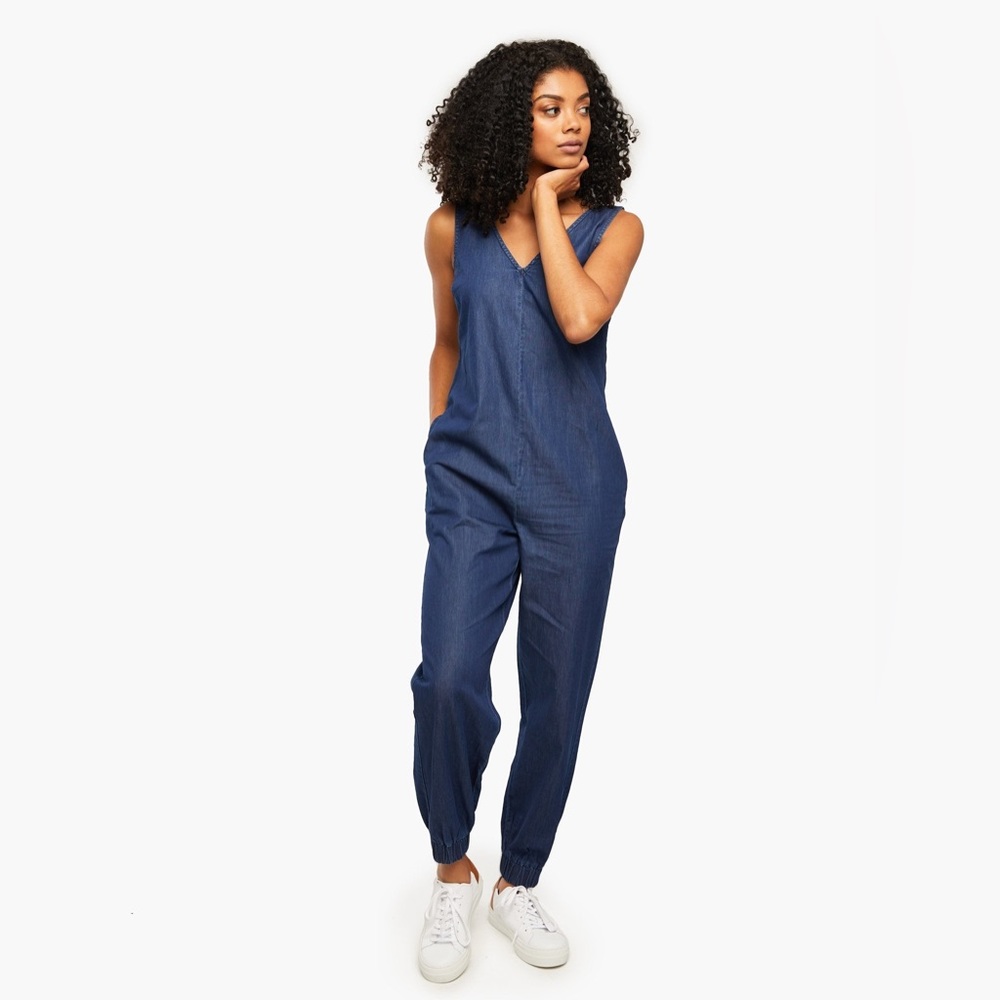 Able brand chambray relaxed jumpsuit size M